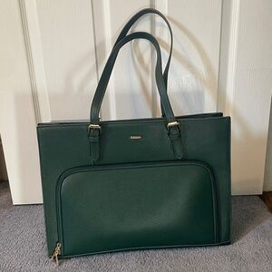 Emerald green Lovevook brand purse - brand new